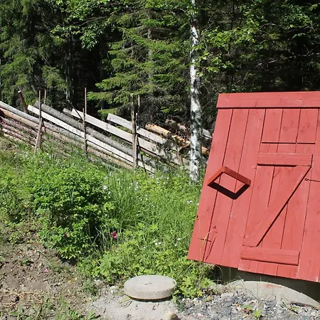 Metsaepirtti Chalet